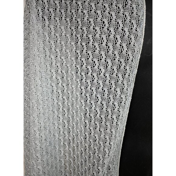 Vintage Light Gray Lace Knit Shawl With White Fringe Trim - Picture 9 of 9